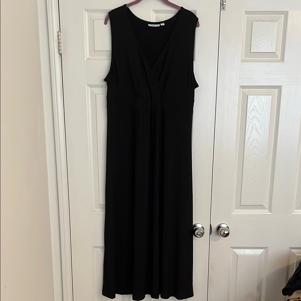 Croft & Barrow Black V-Neck Sleeveless Maxi Dress•New Condition